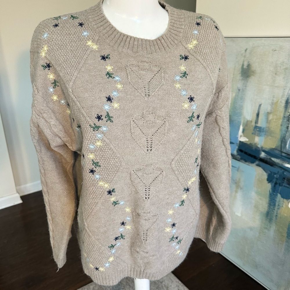 Strut & Bolt Knit & Needlepoint Floral Sweater M